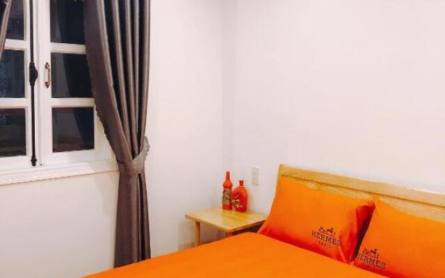 Suri’s Apartment - Suri’s House 2