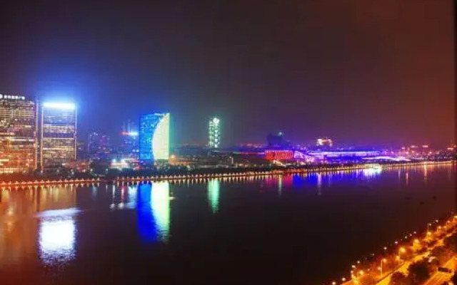 Pazhou River Class Apartments