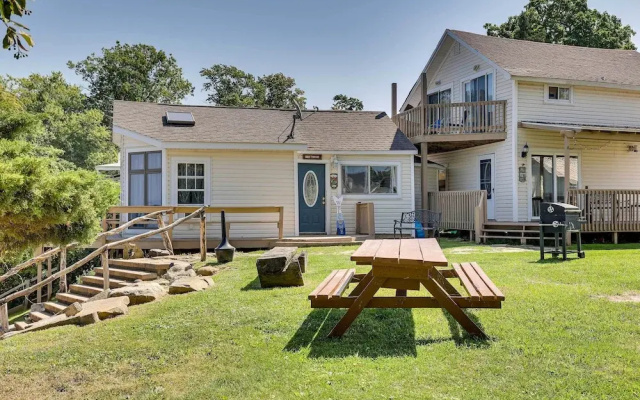 Lakefront Geneva Vacation Rental - Walk to Strip!