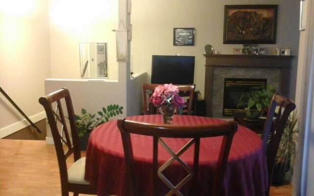 Aurora's Bed and Breakfast