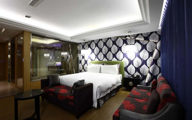 iCloud Motel