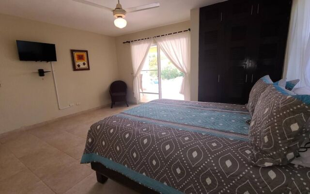 Villa Hermosa Spacious Close Town And Sosua Beach