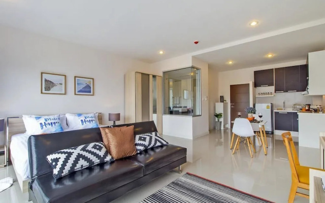 Chic Condo Karon by RESAVA