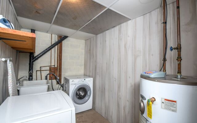 Waterside Bliss 3 Bedroom House