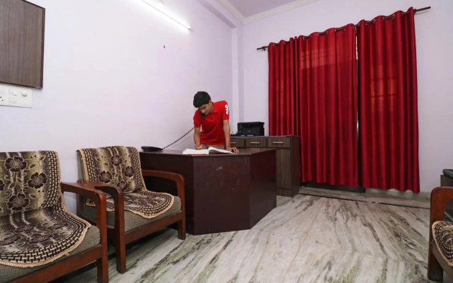 OYO 4046 Nilanjan Guest house