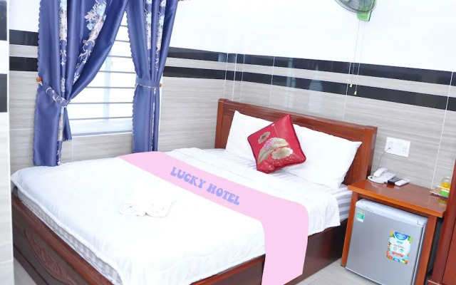 Lucky Hotel