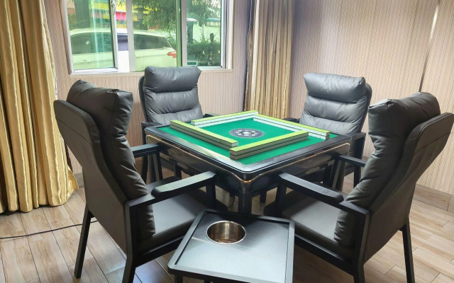 Vienna Hotel Guangdong Huizhou Jiangbei Railway Station – Guest Rooms – Huizhou