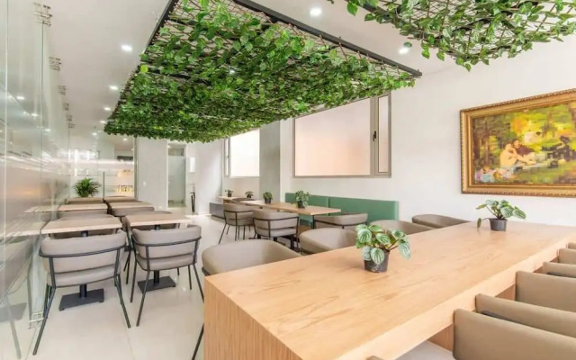 Modern Apartment in Usaquien