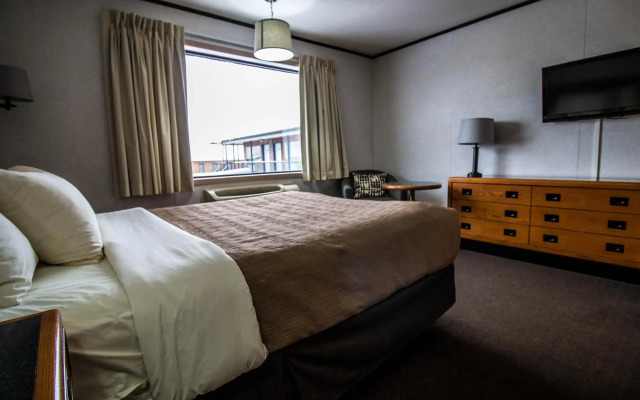 Companion Hotel Motel