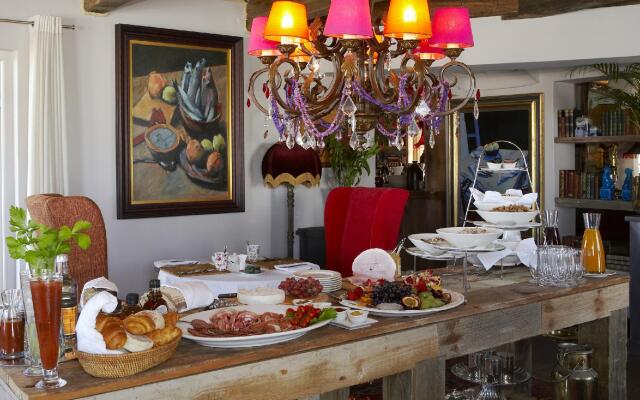 Abalone Hotel & Villas