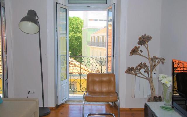 Sunny, central and comfy Ap. in Av. da Liberdade