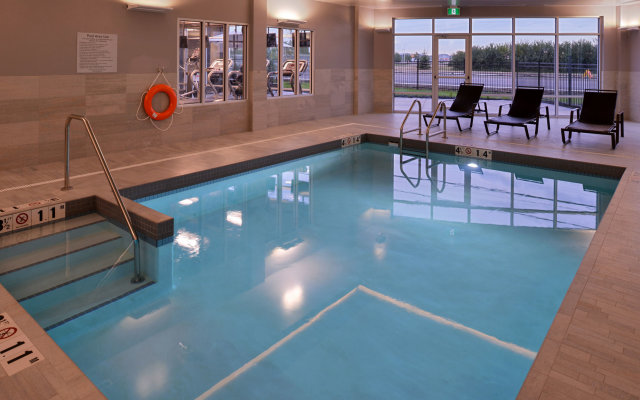 Courtyard by Marriott Saskatoon Airport