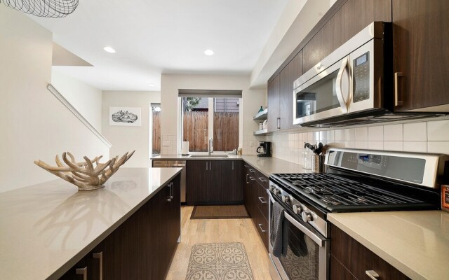 Townhome near RiNo with Rooftop Patio