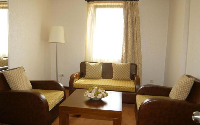Hotel Palm City Akhisar