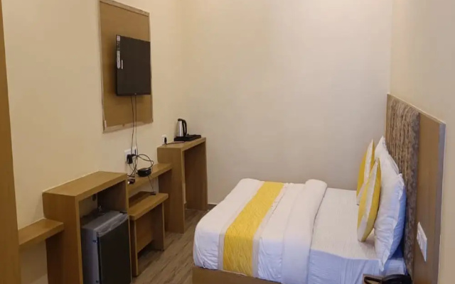 Hotel Fun Park Sanand
