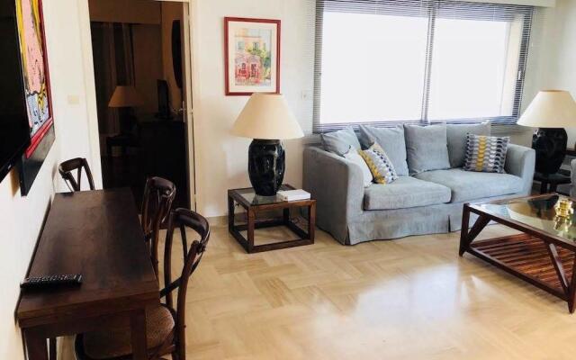 Gray D' Albion Apartment (Adults Only)