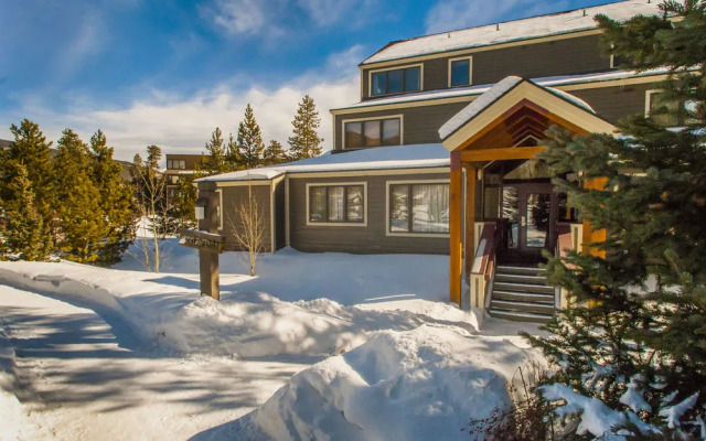 Pines Condominiums in West Keystone by Key to the Rockies