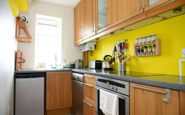 Notting Hill 2 Bedroom Apartment Off Portobello Road
