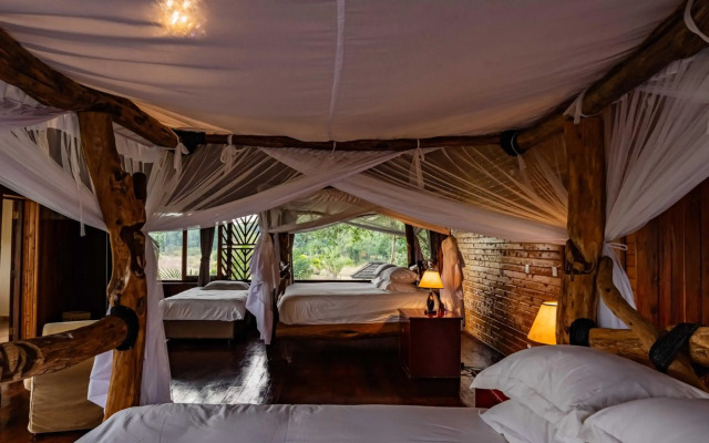 Royal Mara Safari Lodge