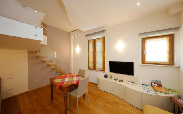 Siena UP Town - Sabrina's Cozy Apartment