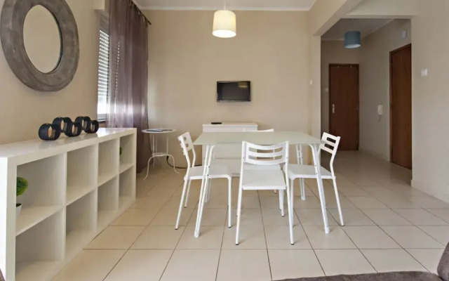 Bluesky in Faro With 1 Bedrooms and 1 Bathrooms