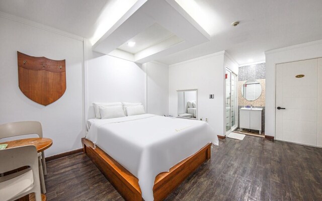 Daejeon Yongjeon Savoy