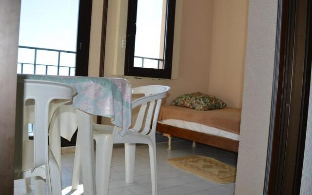 Appartement Argelès-sur-Mer, 1 pièce, 2 personnes - FR-1-225-422