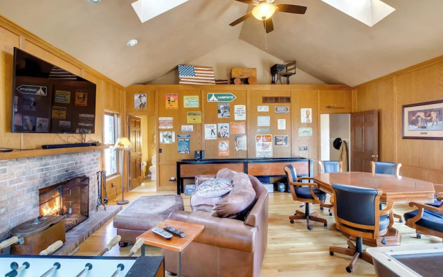 Spacious & Secluded Madison Home Near Dtwn!