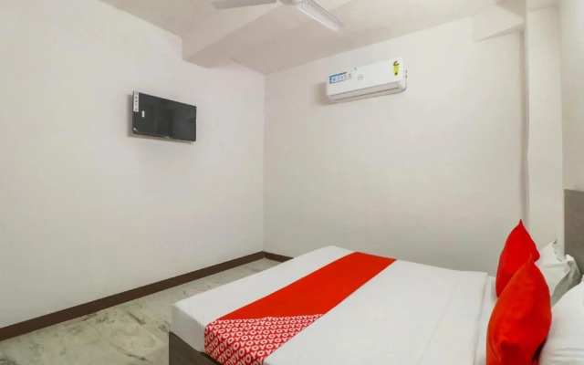 Hotel Z Black by OYO Rooms