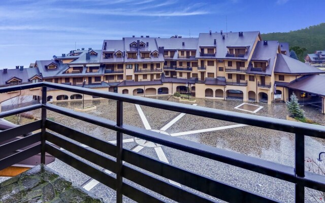 Pretty Holiday Home in Artogne With Patio