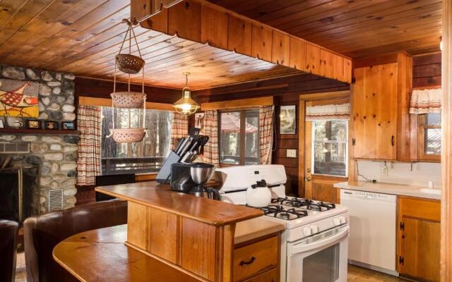 53 Creekside Cabin