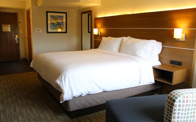 Holiday Inn Express Murrysville - Delmont by IHG