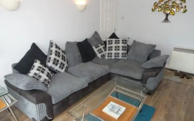 Immaculate 3-bed House in Fairbourne