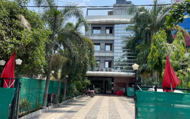 Hotel Gopi Palace