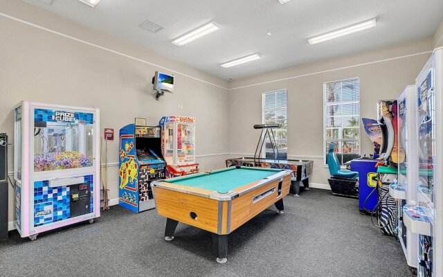 Modern & Comfy 20min to Disney Queenbeds