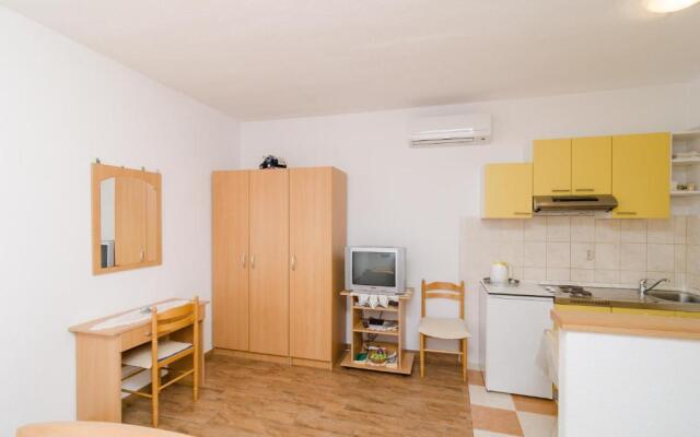 Apartments Skurla - One Bedroom Apartment With Terrace