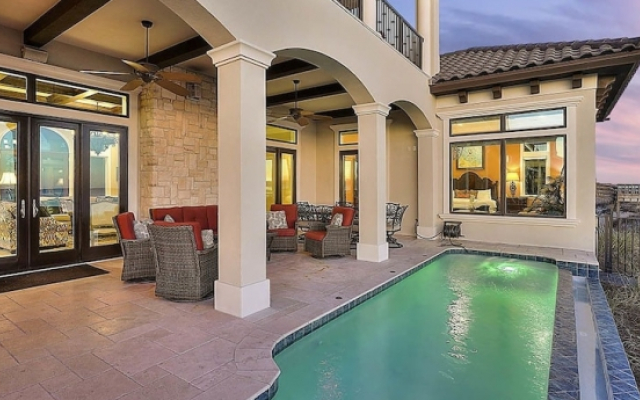 Verona by RedAwning