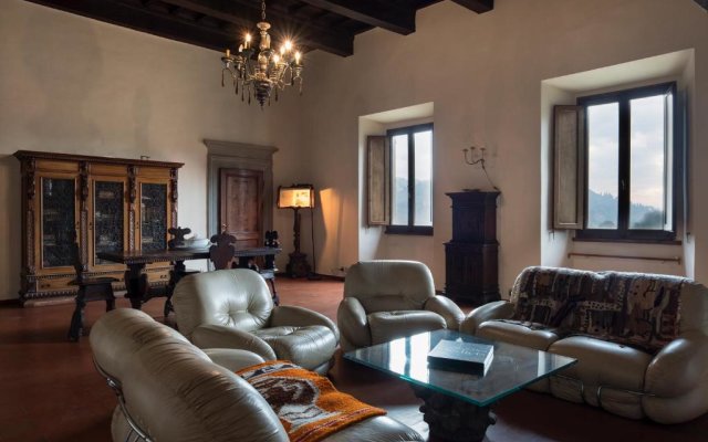 Enchanting Medici's Mansion 7 Min From Florence