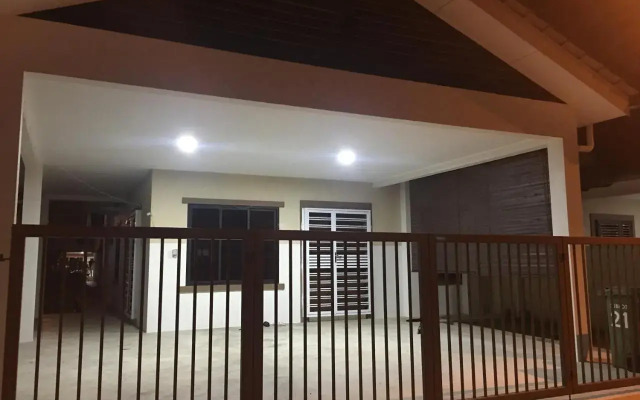 Fadi's Guesthouse at Bandar Baru Samariang