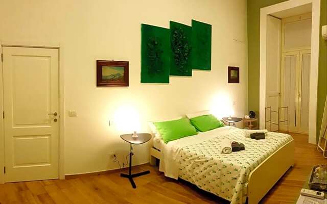 Lo Specchio Dei Papiri