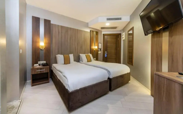 Royal Capital Hotel & Suites