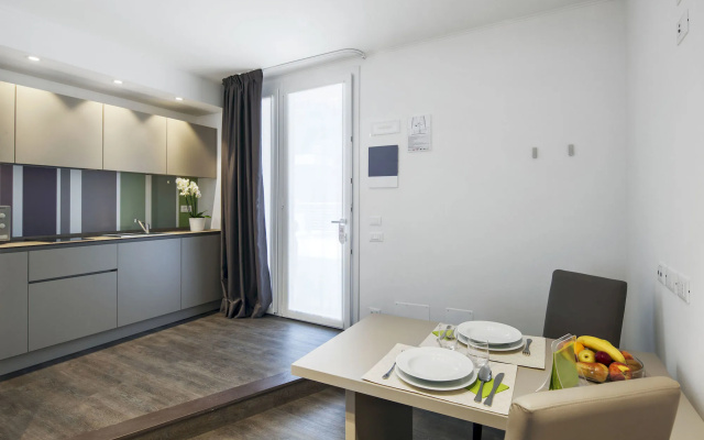 Отель Studio Inn Centrale & Milano Urban Padel