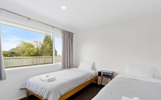 Huka Heights - Taupo Holiday Home