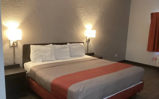 Days Inn Bridgeview
