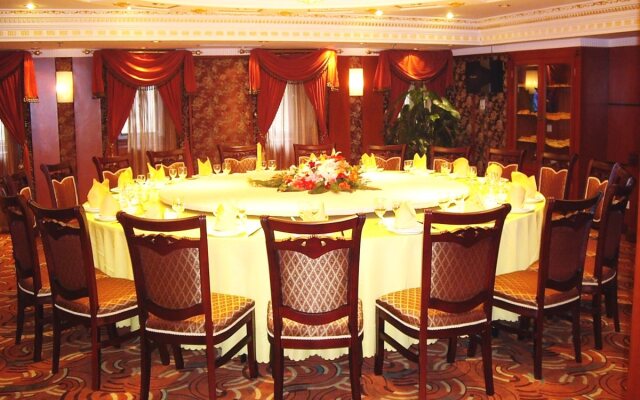 Dalian Golden Shine International Hotel
