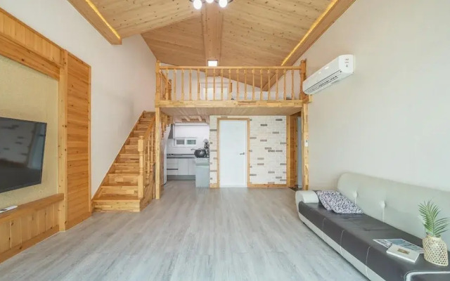 Yeosu Arum Oceanview Whole House Pension