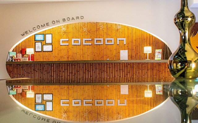 Cocoon Hotel & Lounge