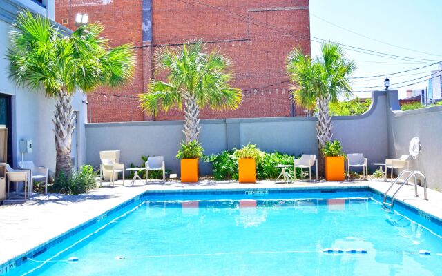 Holiday Inn Alexandria - Downtown by IHG