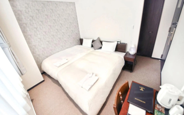 Toho Hotel – Guest Rooms – Osaka