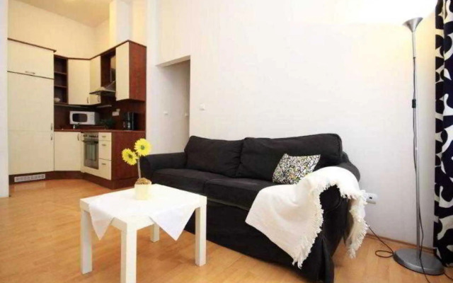 Theatre Apartments